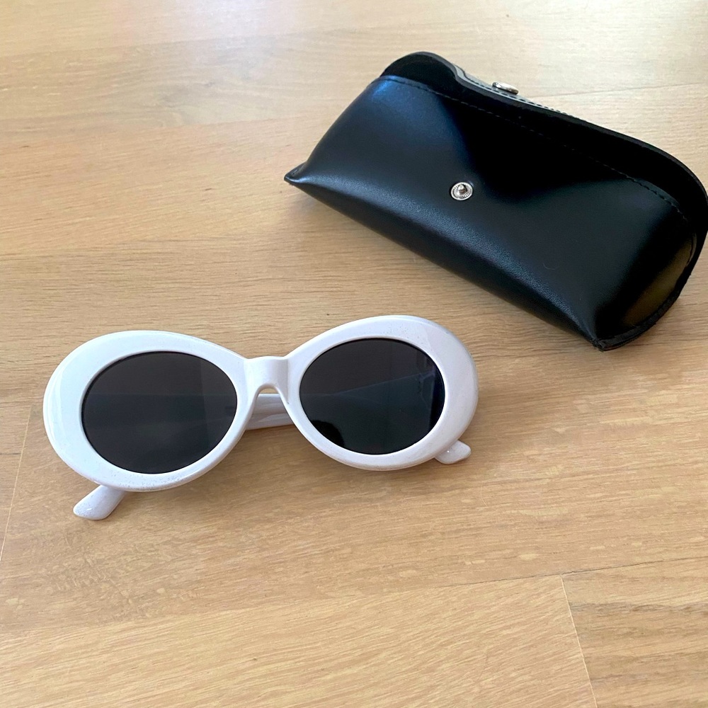 white clout sun glasses with case